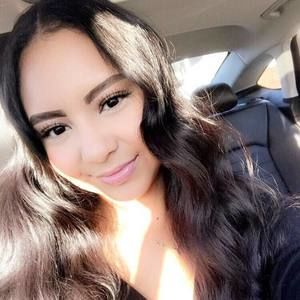 Meet your Posher, Yolanda